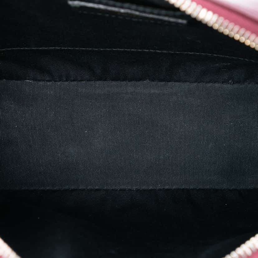 Saint Laurent Matelasse Leather Monogram Lou Camera Bag Red Leather Very good condition - Model View