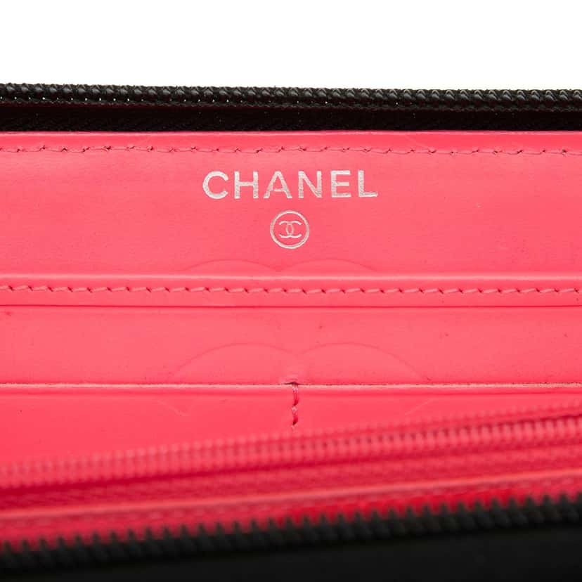 Chanel Quilted Lambskin Cambon Ligne Zippy Wallet Black Leather Very good condition - Box View