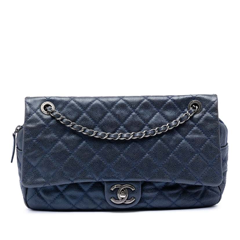 Chanel Jumbo Quilted Caviar Easy Flap Blue Leather Very good condition - Front View