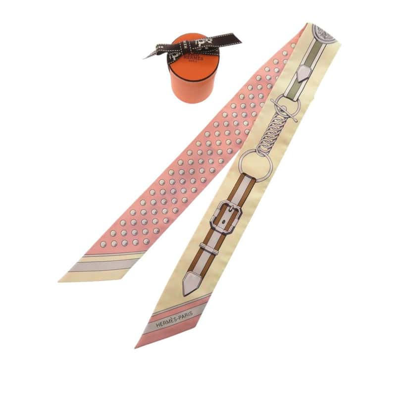 Hermès Grand Tralala Silk Twilly Scarf Beige Never worn - Model View