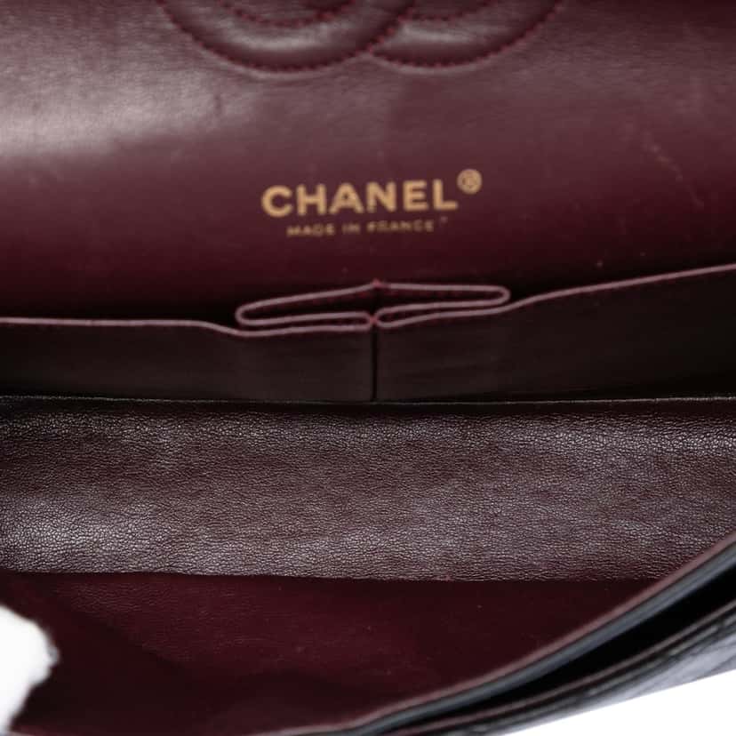 Chanel Medium Classic Lambskin Double Flap Black Leather Very good condition - Model View