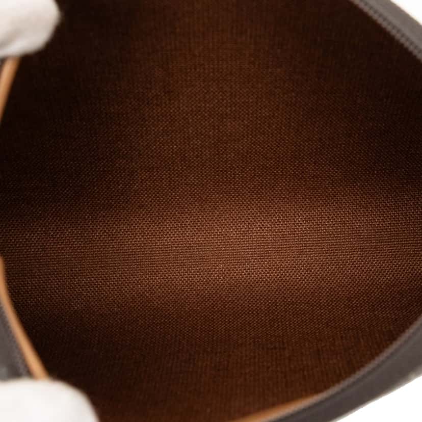 Dior Honeycomb Coated Canvas Chain Crossbody Black Very good condition - Model View