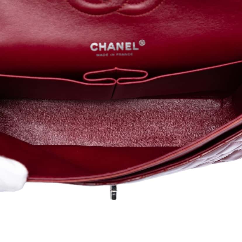 Chanel Medium Classic  Patent Double Flap Red Leather Very good condition - Model View