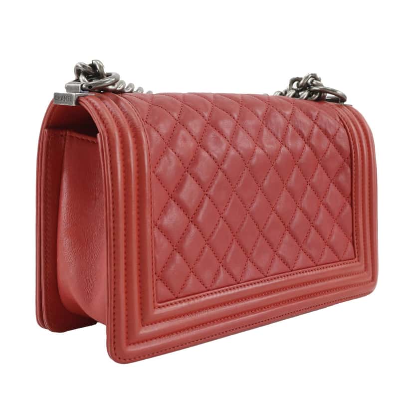 Chanel Old Medium Quilted Lambskin Boy Flap Red Leather Very good condition - Inside View