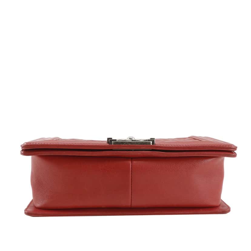 Chanel Old Medium Quilted Lambskin Boy Flap Red Leather Very good condition - Model View