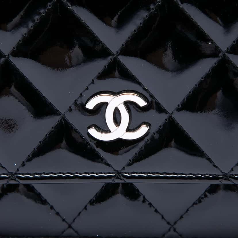 Chanel CC Quilted Patent Wallet On Chain Black Leather Very good condition - Box View