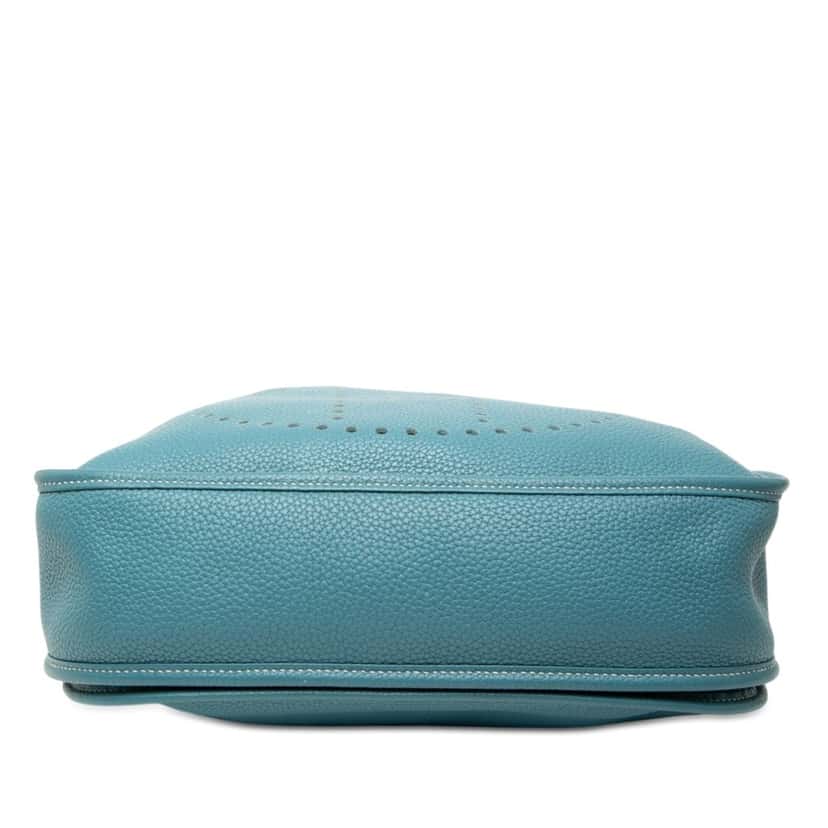 Hermès Clemence Evelyne III GM Blue Leather Very good condition - Inside View