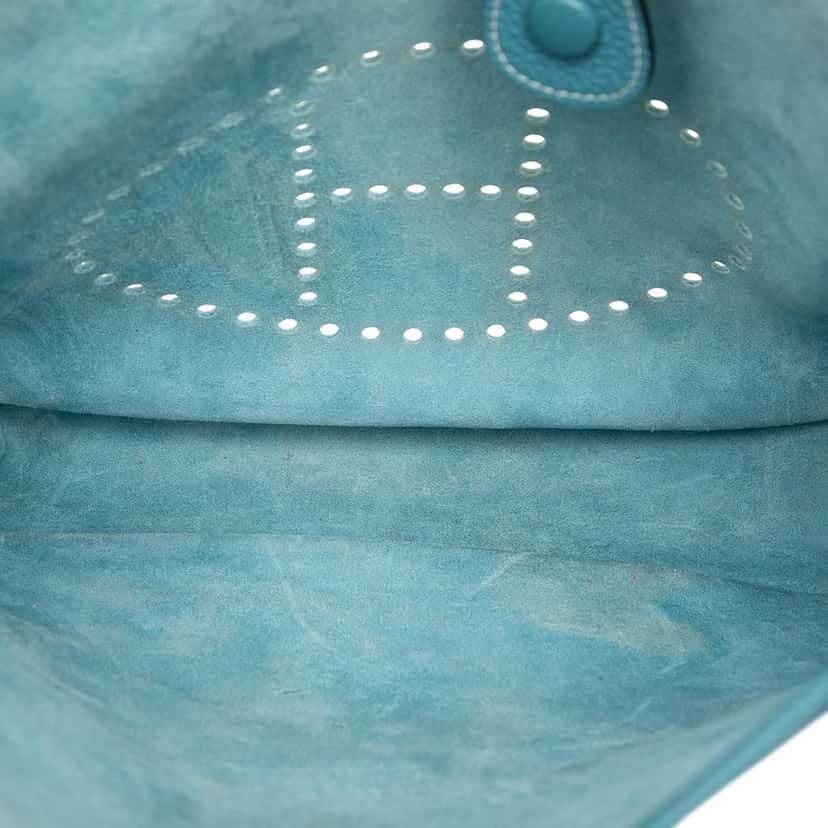 Hermès Clemence Evelyne III GM Blue Leather Very good condition - Model View
