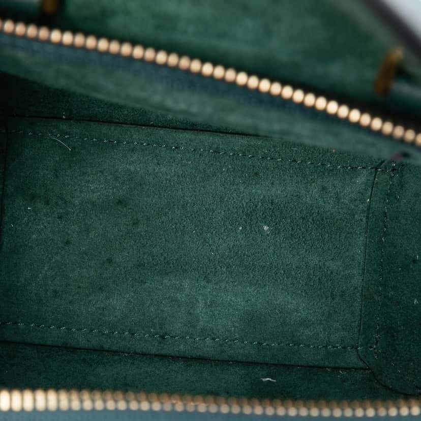 Celine Pico Grained Calfskin Belt Bag Green Leather Very good condition - Model View