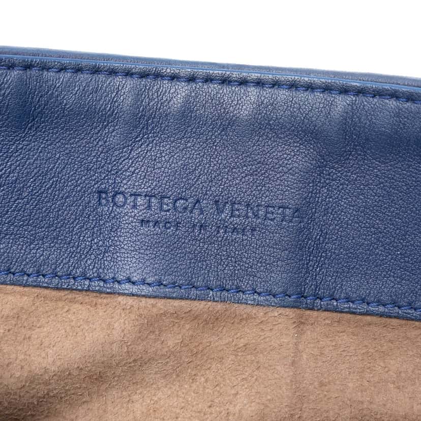 Bottega Veneta Nappa Intrecciato Flap Crossbody Blue Leather Very good condition - Box View