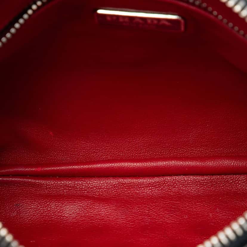 Prada Studded Leather Clutch Black Leather Very good condition - Model View