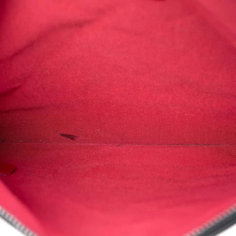 Chanel Medium Aged Calfskin Gabrielle O Case Clutch Black Leather Very good condition - Model View