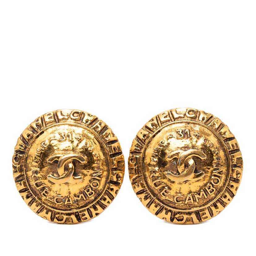Chanel CC Gold Plated Rue Cambon Round Clip on Earrings Gold Metal Very good condition - Front View