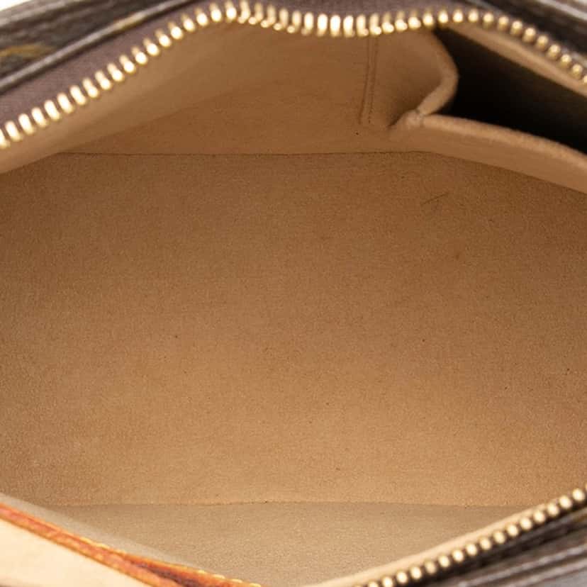 Louis Vuitton Monogram Looping MM Brown Very good condition - Model View