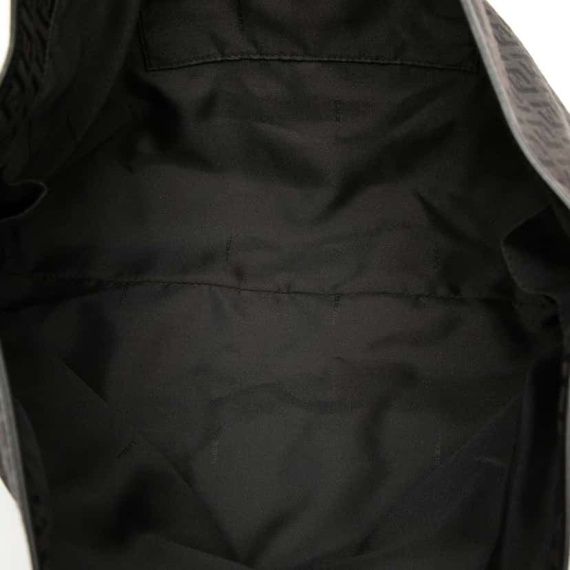 Fendi Zucchino Canvas Tote Black Very good condition - Model View