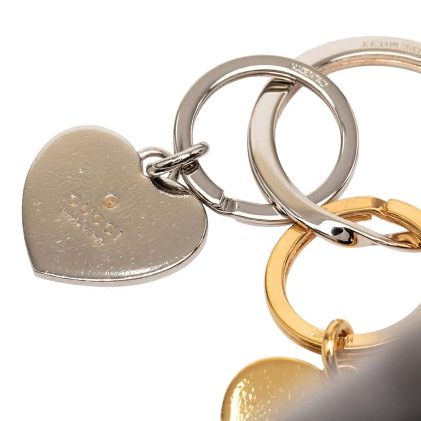 Gucci Gold Plated and Brass Double Heart Key Ring Gold Metal Very good condition - Model View