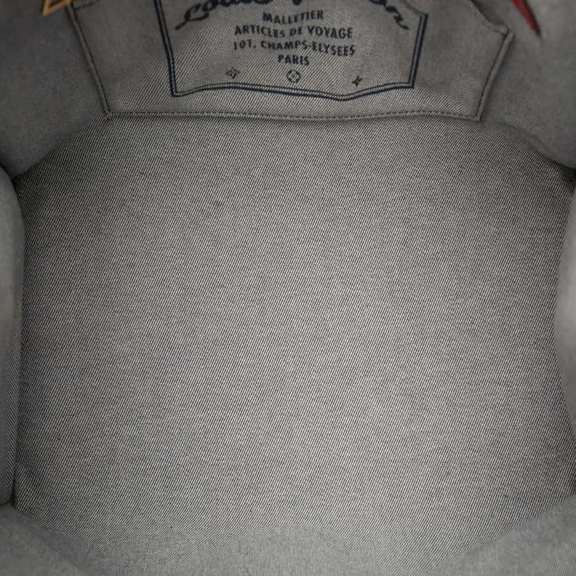 Louis Vuitton Monogram Denim Onthego GM Blue Very good condition - Model View