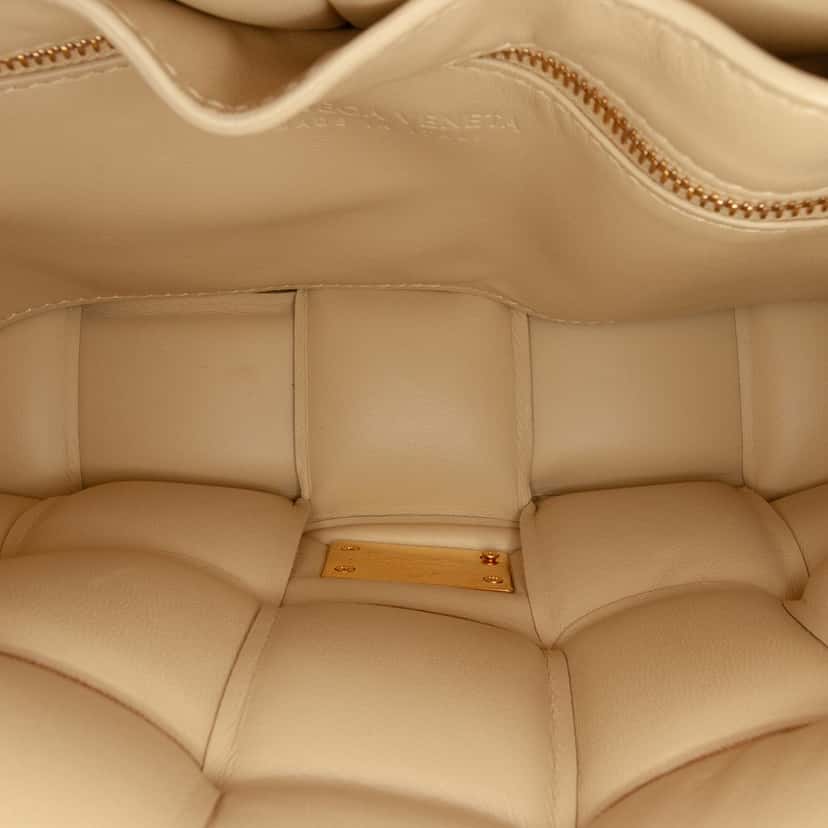 Bottega Veneta Nappa Intrecciato Padded Chain Cassette Satchel Beige Leather Very good condition - Model View