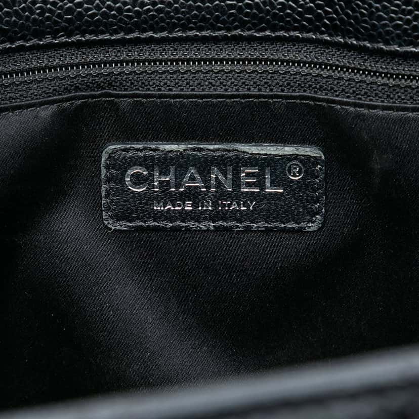 Chanel Caviar Grand Shopping Tote Black Leather Very good condition - Box View