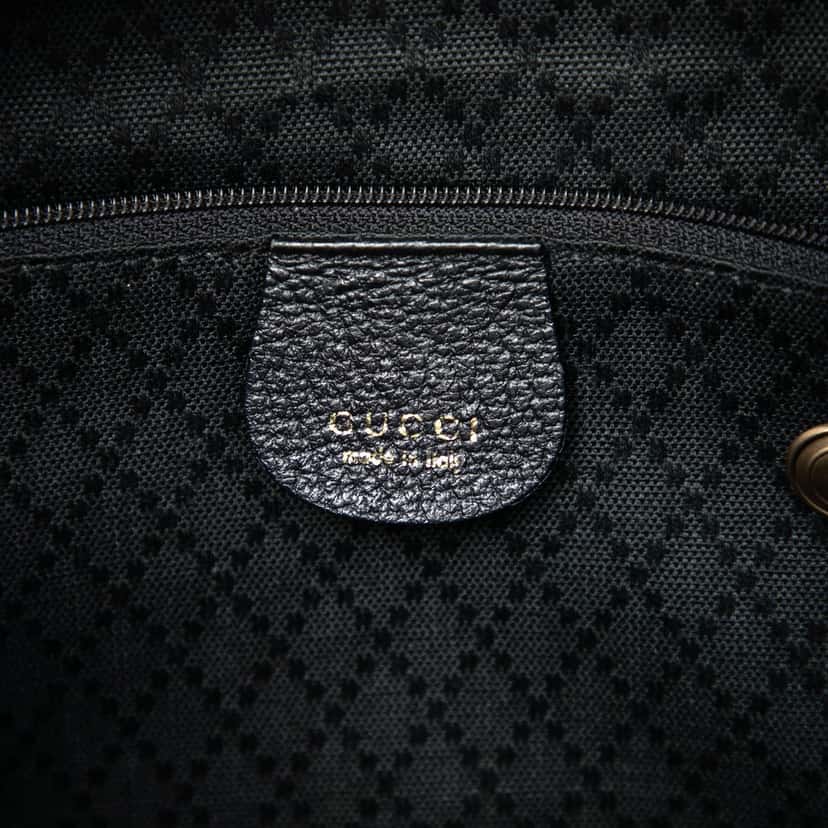 Gucci Suede Bamboo Handbag Black Leather Very good condition - Box View