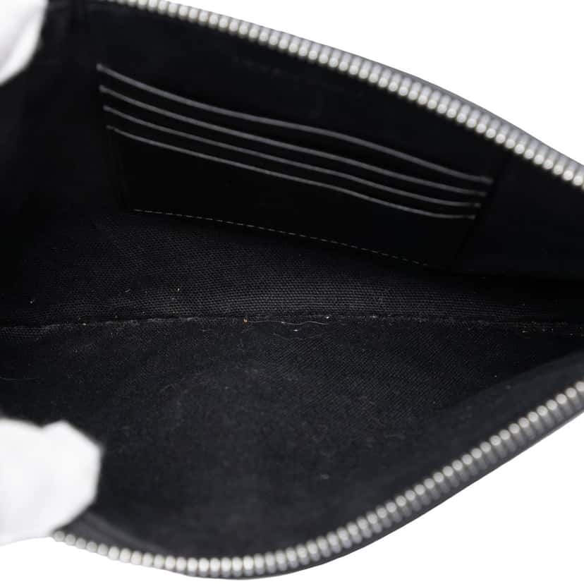 Burberry Mega Check Canvas Peyton Crossbody Brown Very good condition - Model View