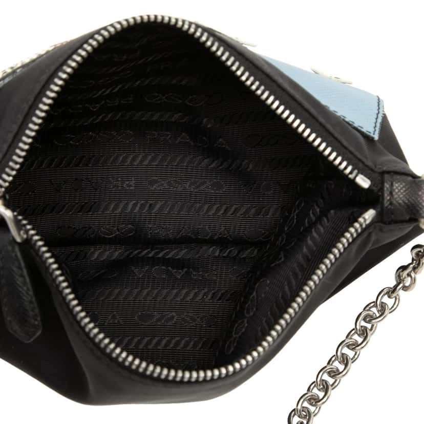 Prada Tessuto and Saffiano Ship Chain Pochette Black Very good condition - Model View