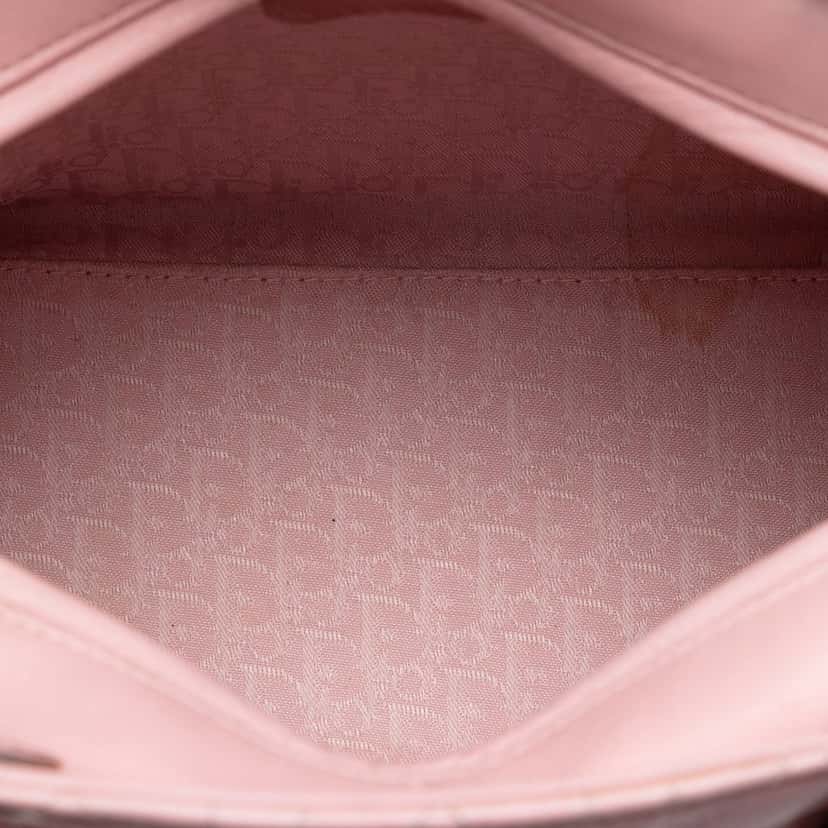 Dior Medium Lambskin Cannage Lady Dior Pink Leather Very good condition - Model View