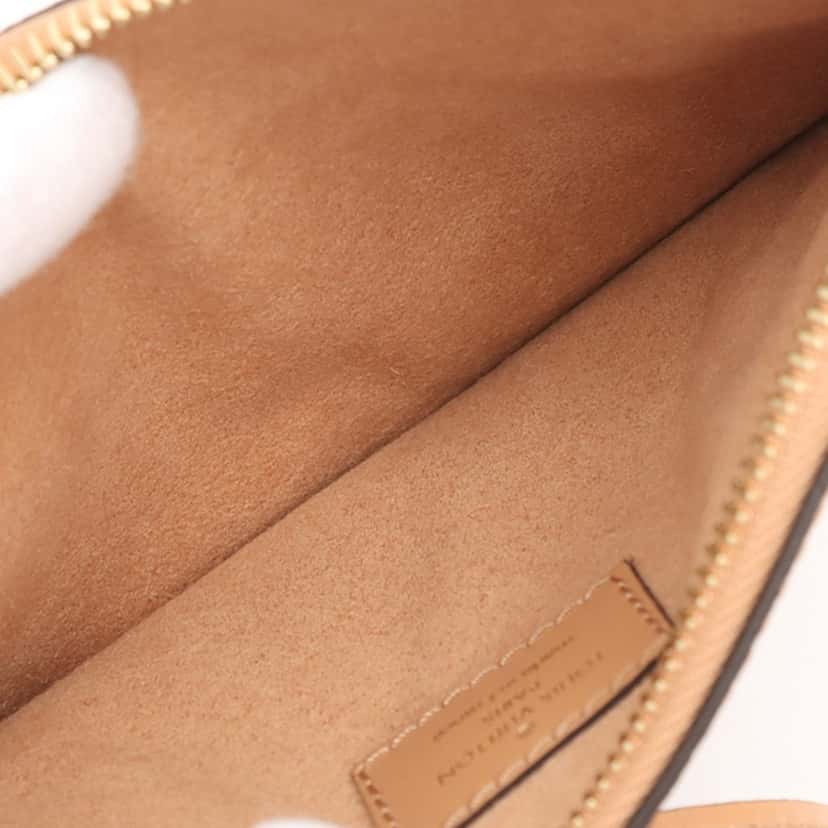 Louis Vuitton Monogram Giant Bicolor Empreinte Broderies Neonoe MM Beige Leather Very good condition - Model View