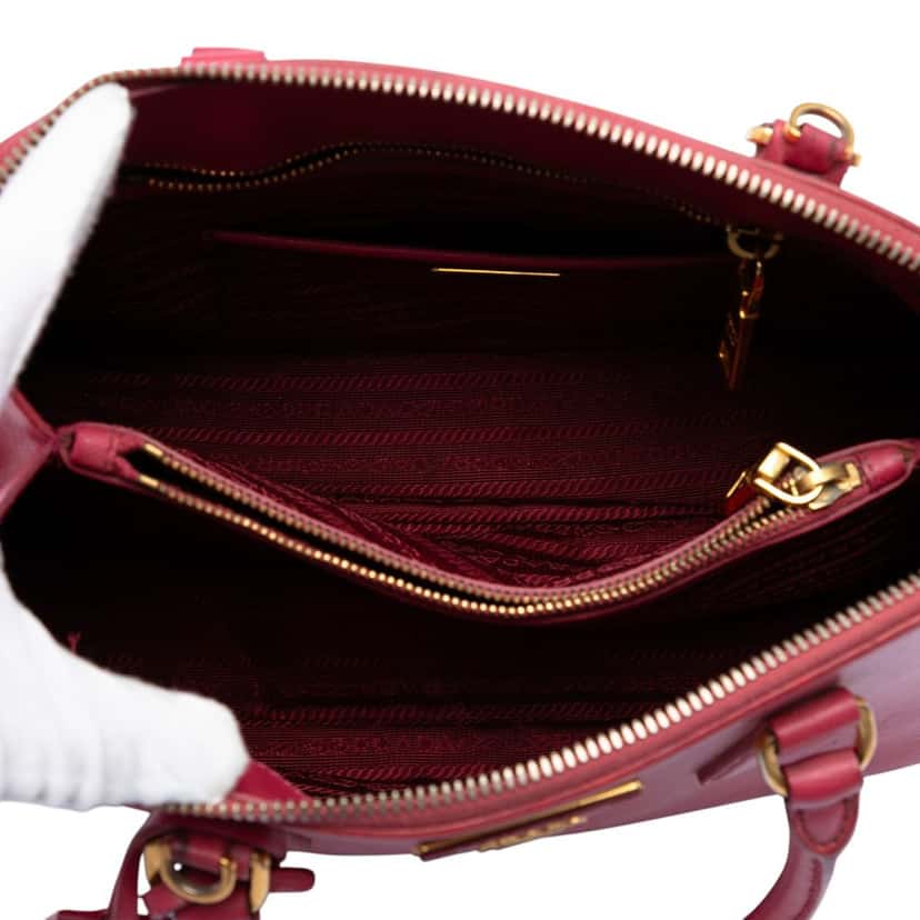 Prada Medium Saffiano Lux Promenade Satchel Pink Leather Very good condition - Model View