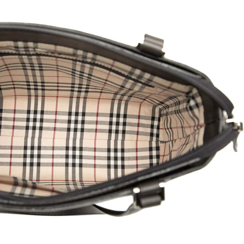 Burberry Leather Handbag Black Leather Very good condition - Model View