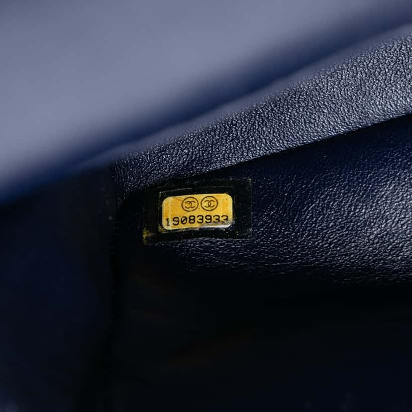 Chanel Medium Classic Caviar Double Flap Blue Leather Very good condition - Box View