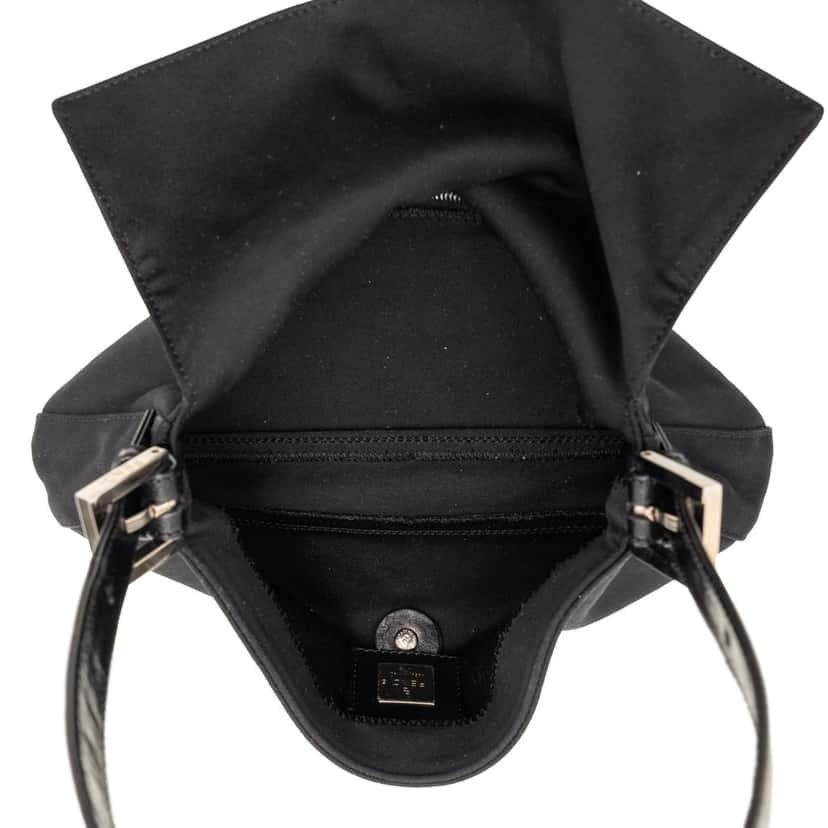 Fendi Neoprene Baguette Black Very good condition - Model View