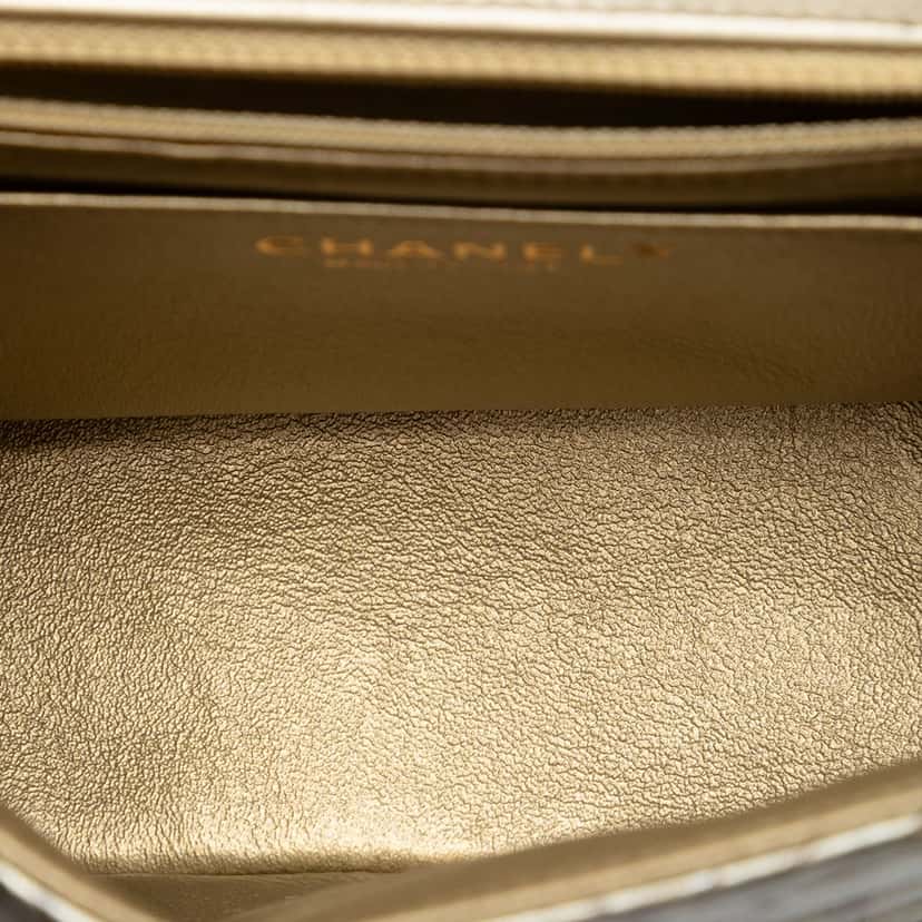Chanel Mini Square Classic Chevron Metallic Crumpled Calfskin Single Flap Gold Leather Very good condition - Model View