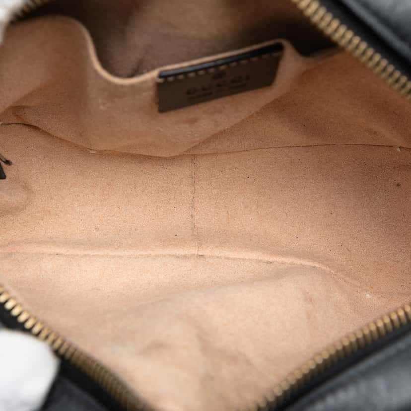 Gucci Mini GG Marmont Matelasse Leather Crossbody Black Leather Very good condition - Model View