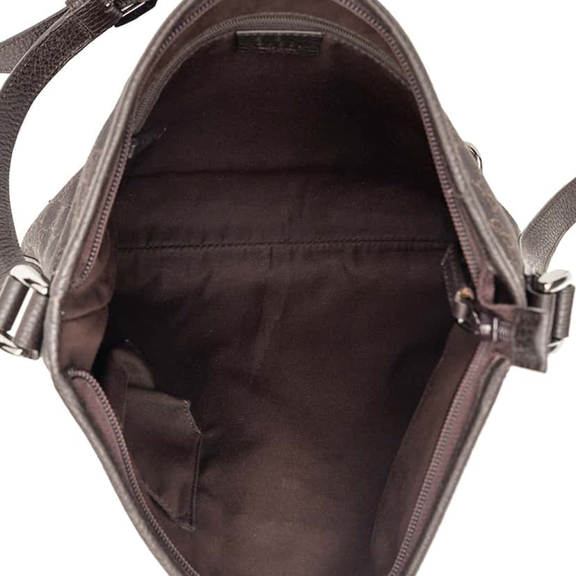 Gucci GG Denim Abbey D Ring Crossbody Brown Very good condition - Model View