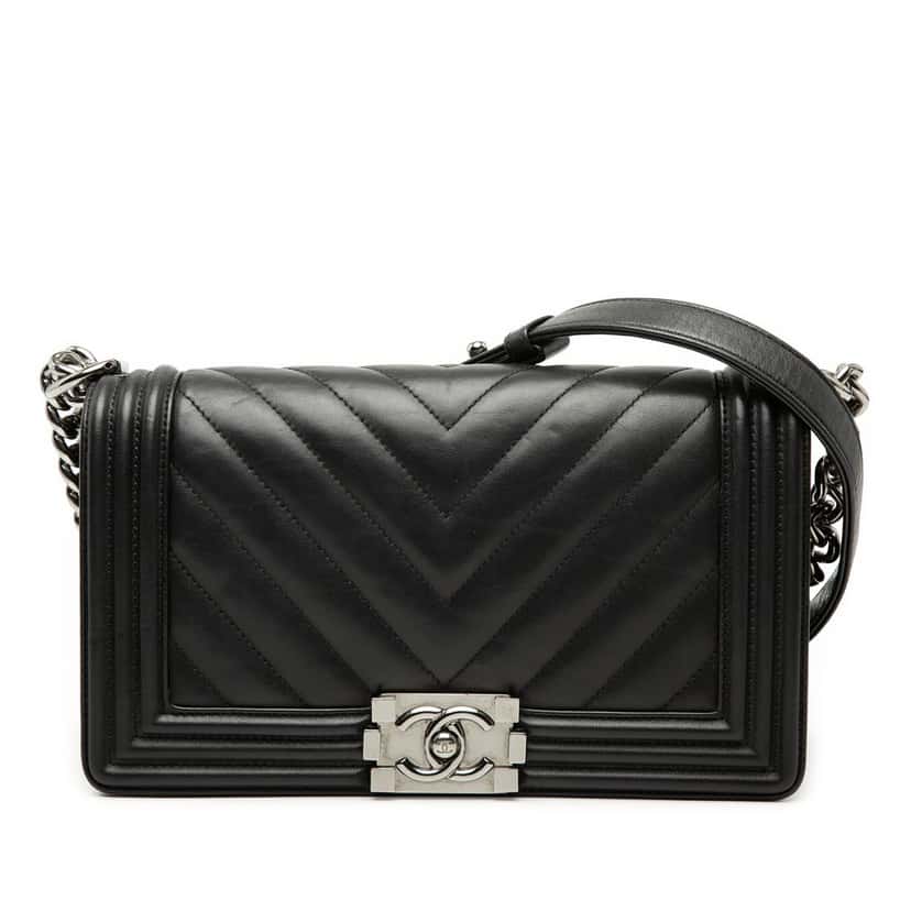 Chanel Old Medium Chevron Lambskin Boy Flap Black Leather Very good condition - Front View