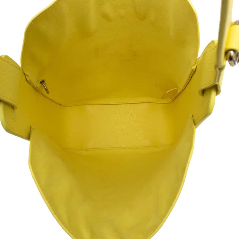 Balenciaga Small Pebbled Calfskin Tool 2.0 North South Tote Yellow Leather Very good condition - Model View