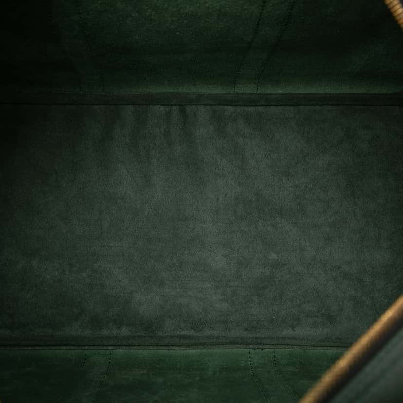 Louis Vuitton Taiga Kendall PM Green Leather Very good condition - Model View