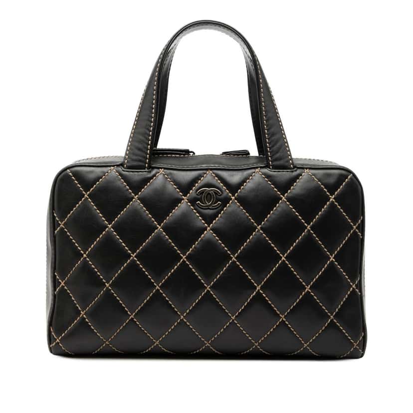Chanel CC Lambskin Wild Stitch Handbag Black Leather Very good condition - Front View