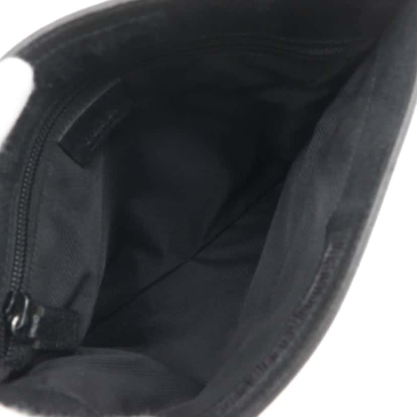 Gucci GG Canvas Crossbody Black Very good condition - Model View