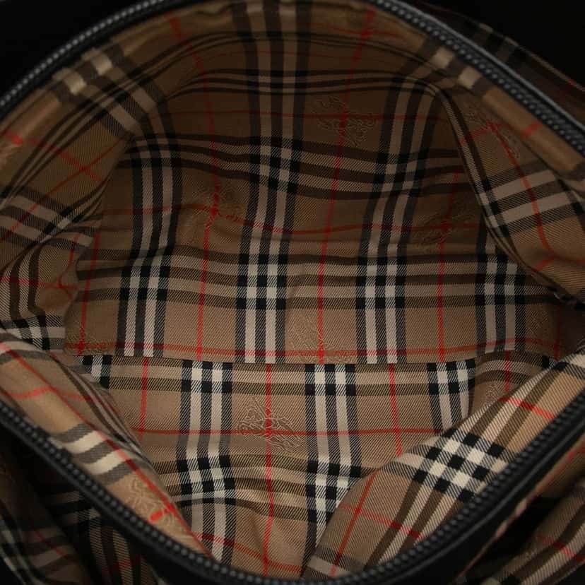 Burberry Leather Tote Black Leather Very good condition - Model View