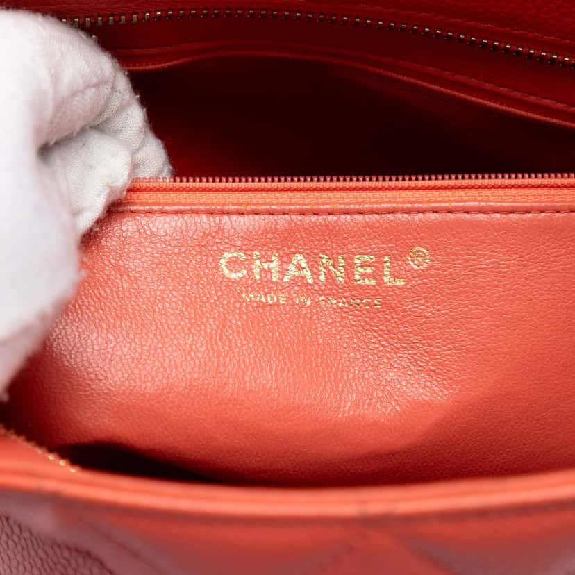 Chanel Caviar Medallion Tote Orange Leather Very good condition - Box View