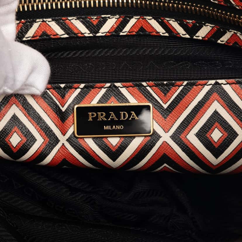 Prada Saffiano Diamond Print Tote Black Leather Very good condition - Box View