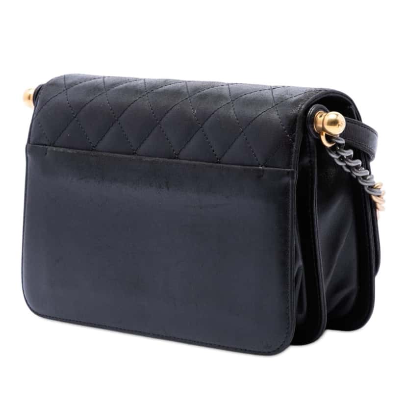 Chanel Paris Cosmopolite Medium Quilted Lambskin Ritz Flap Black Leather Very good condition - Back View