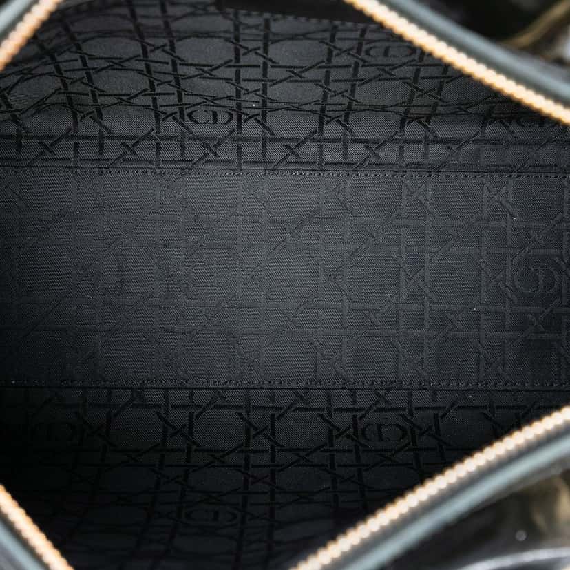 Dior Large Patent Cannage Lady Dior Black Leather Very good condition - Model View