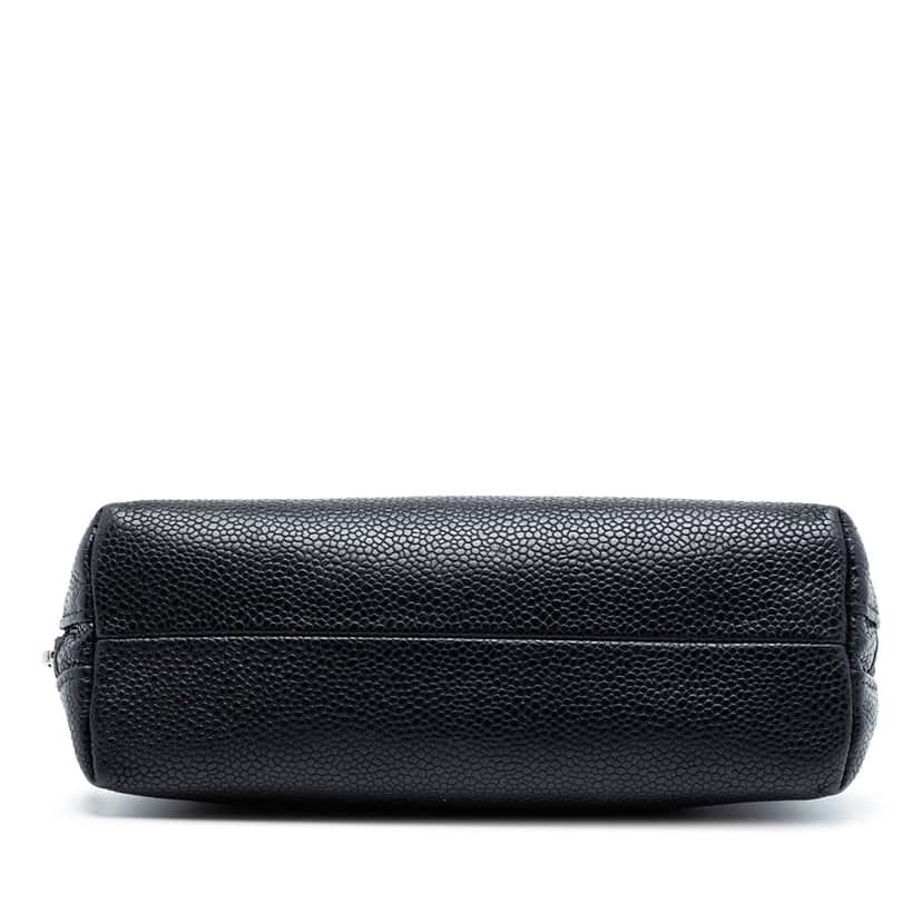 Chanel CC Caviar Cosmetic Pouch Black Leather Very good condition - Inside View