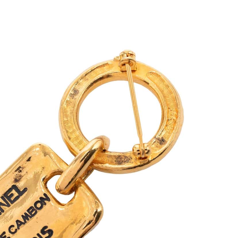 Chanel Gold Plated 31 Rue Cambon Tag Brooch Gold Metal Very good condition - Inside View