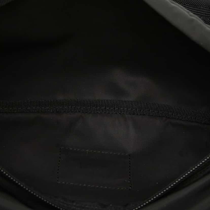 Prada Tessuto Belt Bag Black Very good condition - Model View
