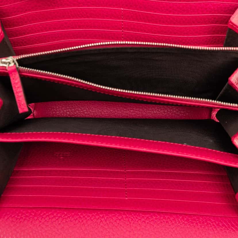 Gucci Calfskin Dionysus Wallet on Chain Pink Leather Very good condition - Model View