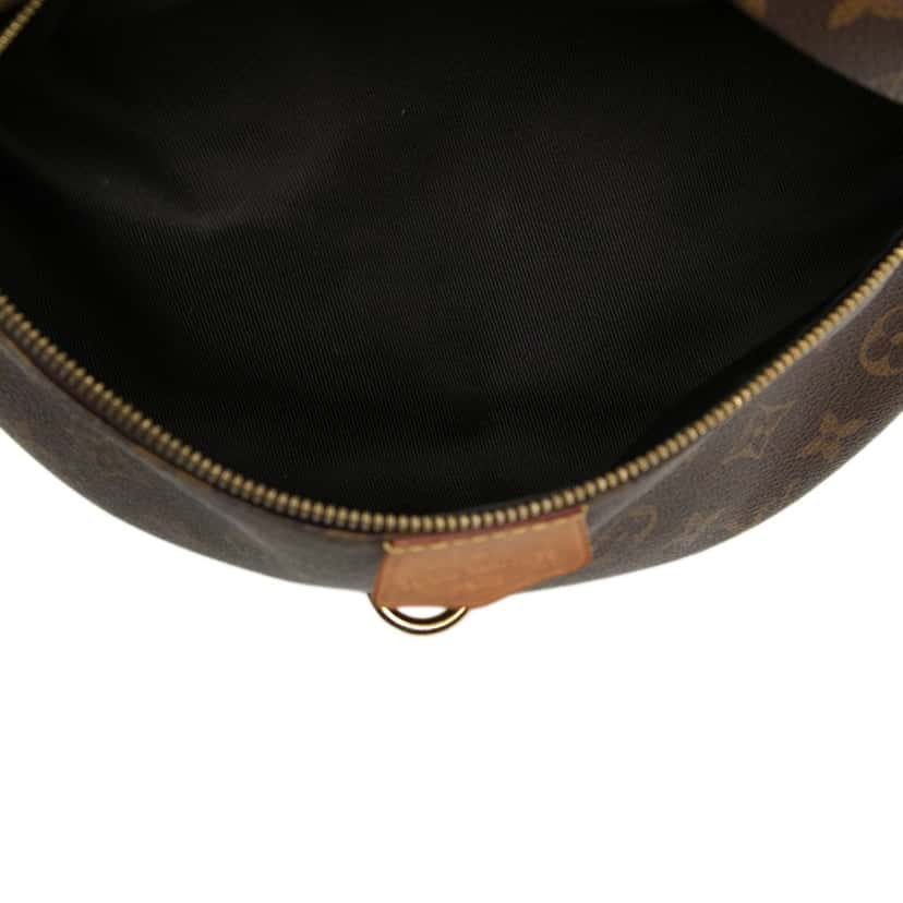 Louis Vuitton Monogram Bumbag Brown Very good condition - Model View